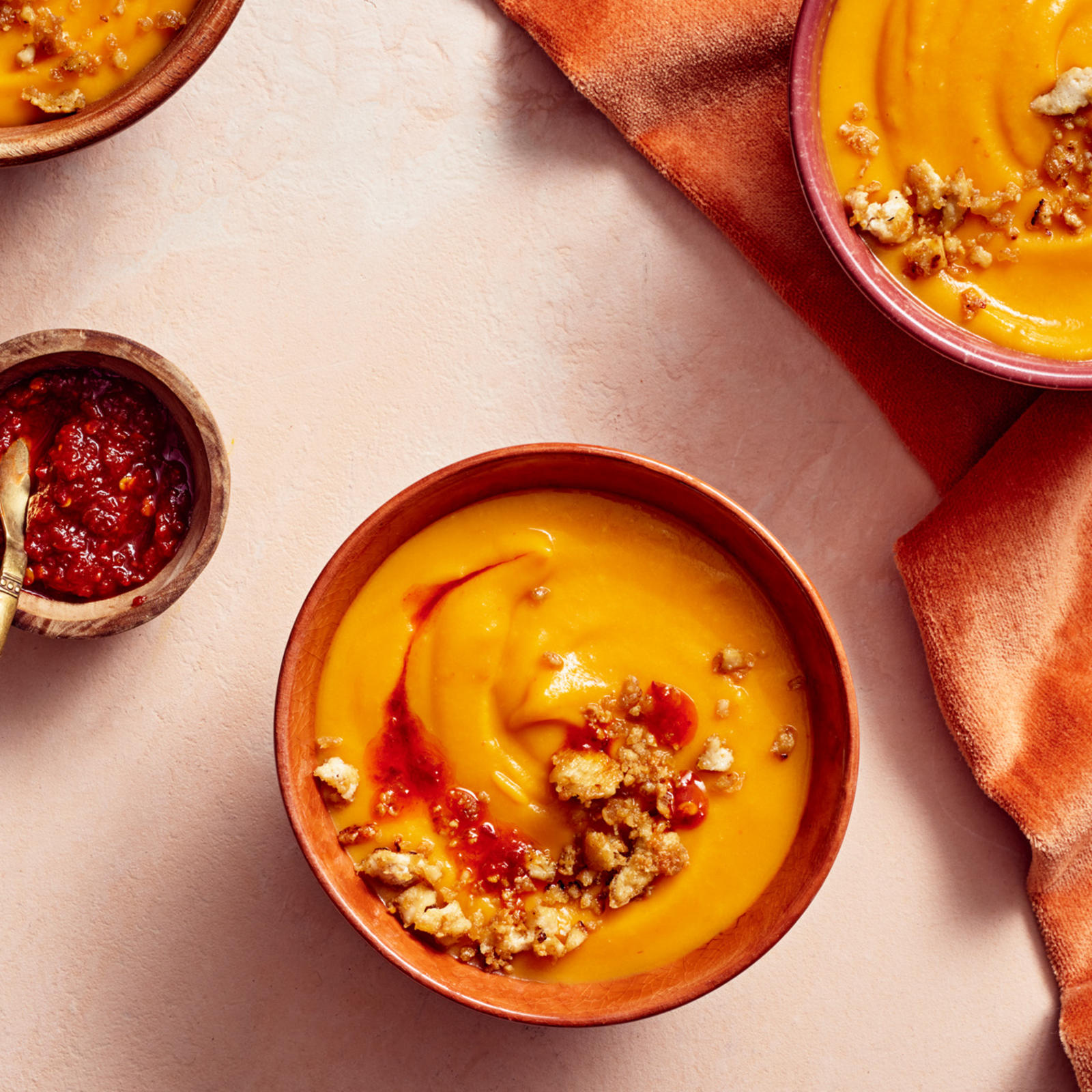 Samettinen bataattikeitto