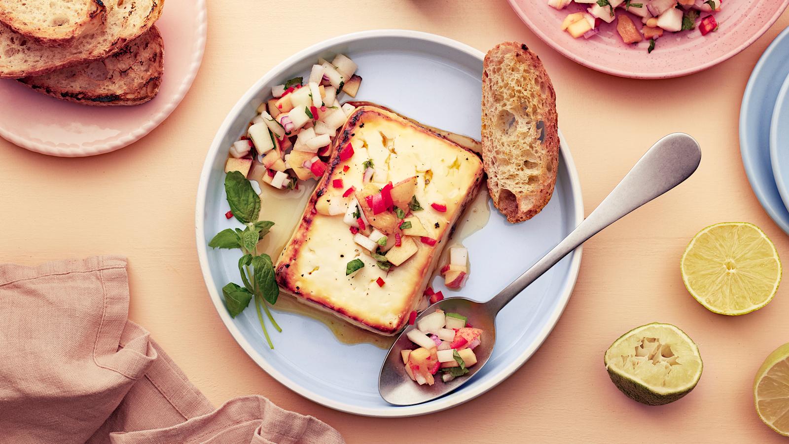 Grillifeta ja hedelmäsalsa