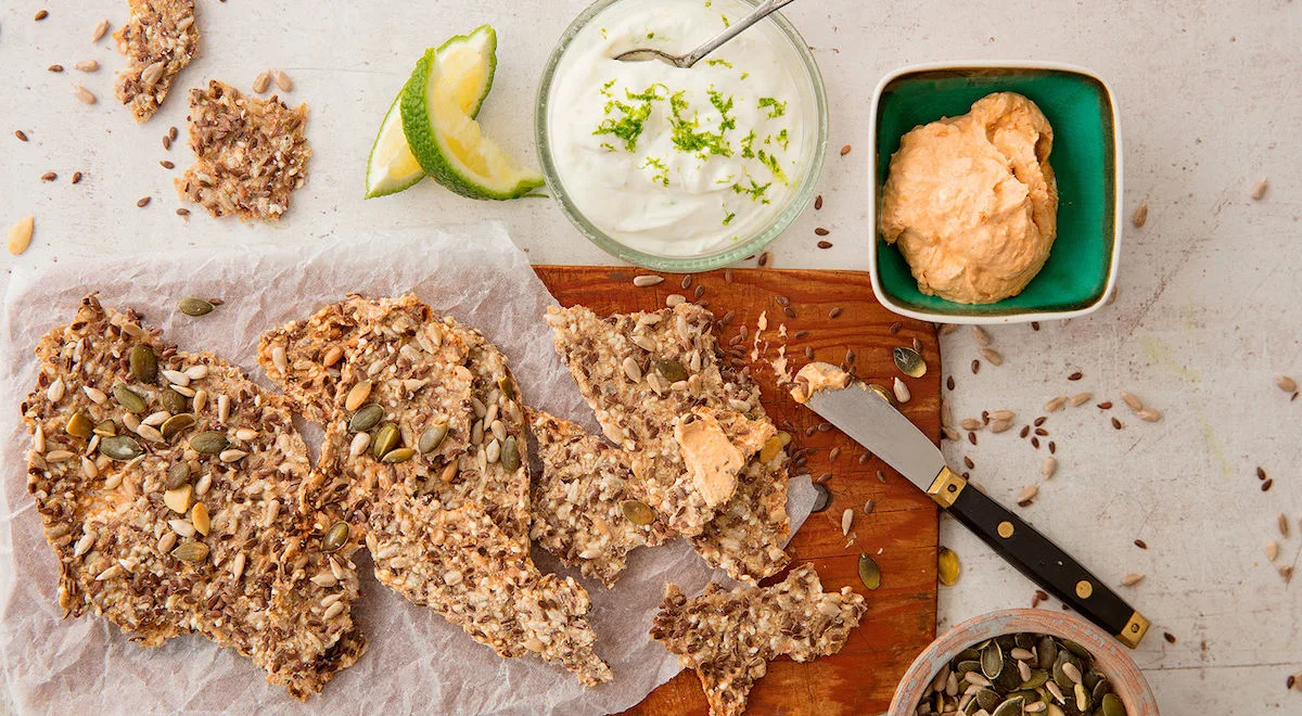 Itse tehty siemennäkkäri ja dipit