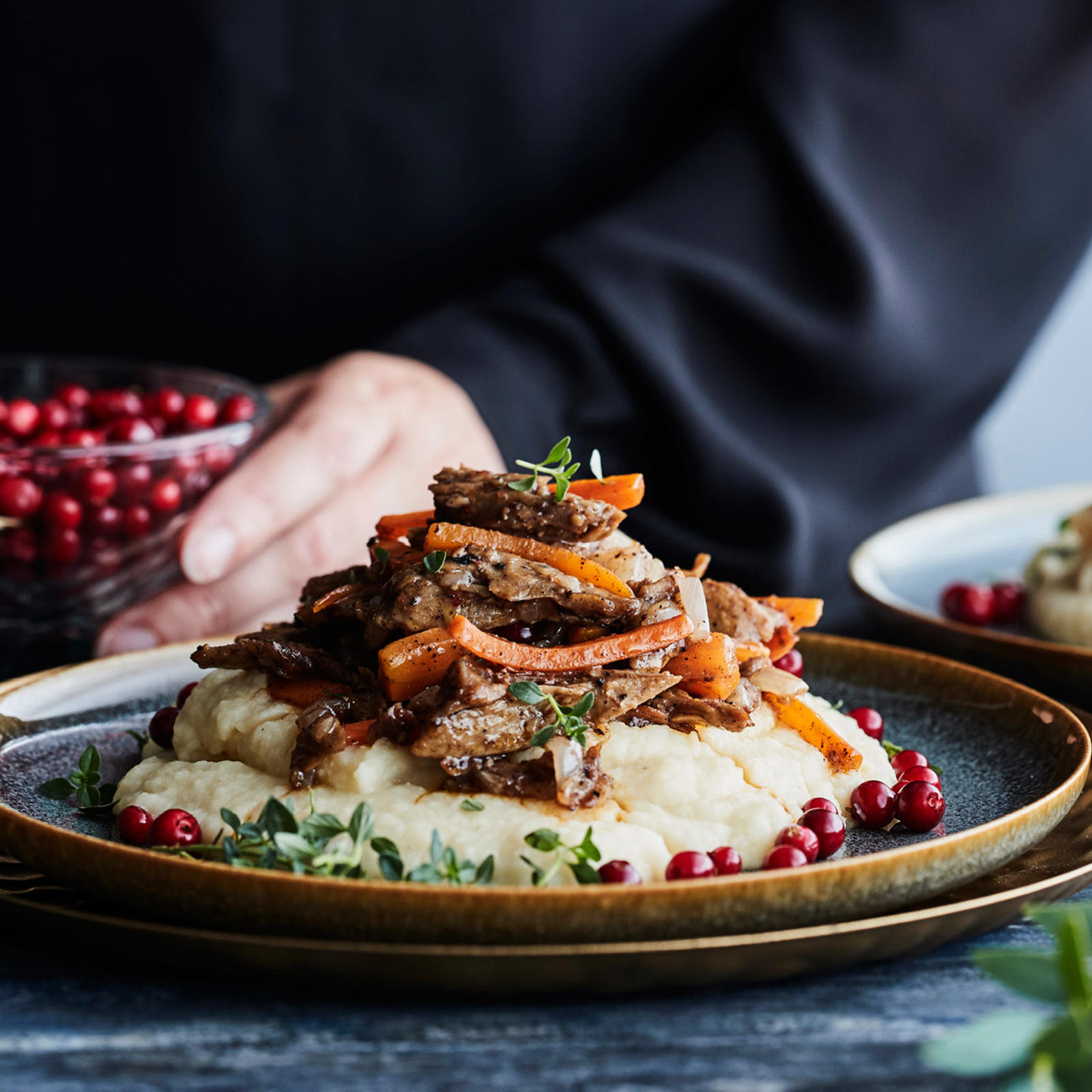 Härkiskäristys ja selleri-omenapyree