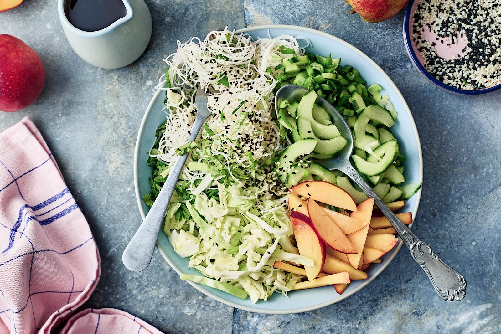 Aasialainen varhaiskaalisalaatti