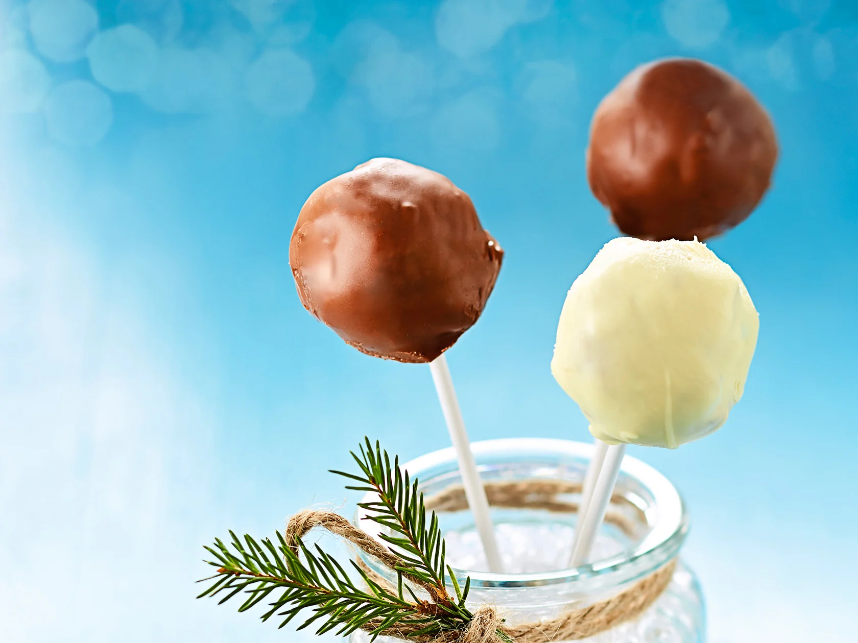 Kahden suklaan kakkutikkarit