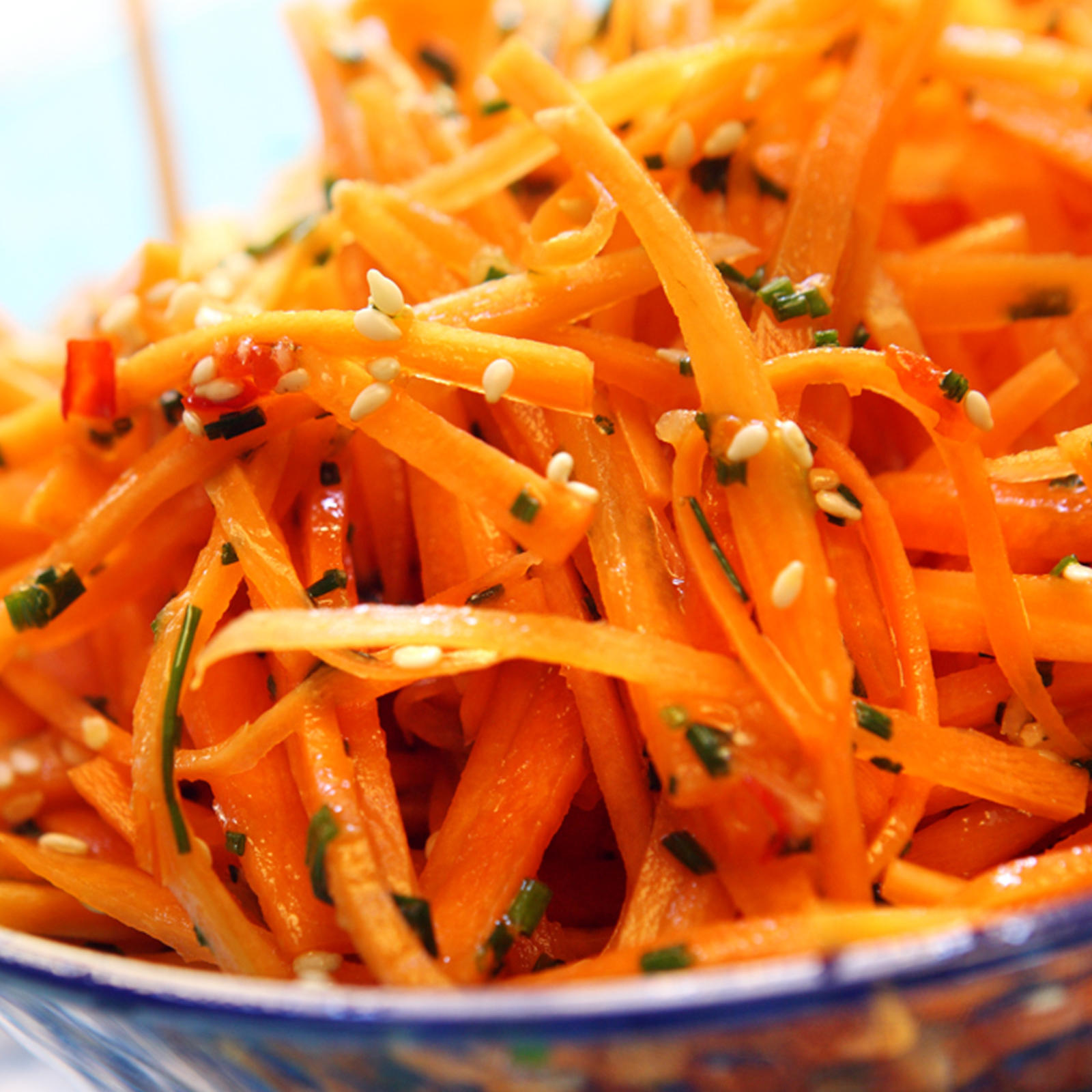 Aasialainen raastesalaatti