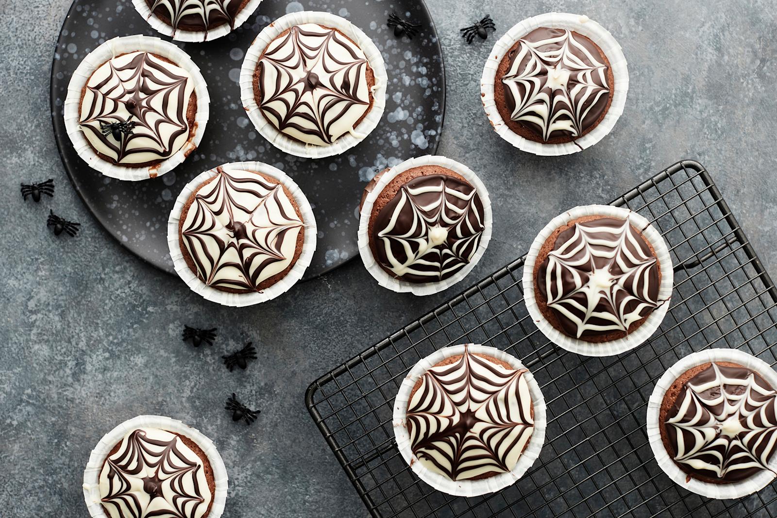 halloween-muffinssit, halloween-muffinit, hämähäkkimuffinssit, hämähäkkimuffinit