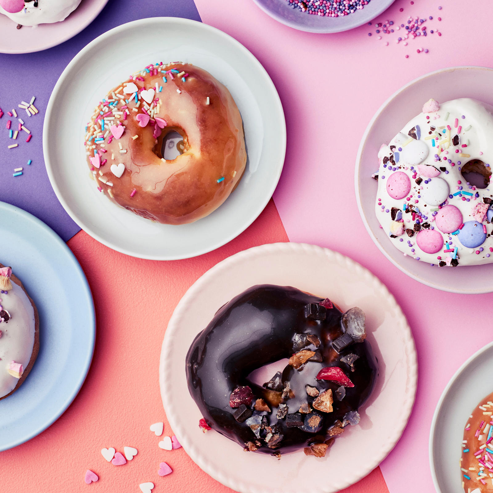 Uunimunkit karkkikuorrutteella