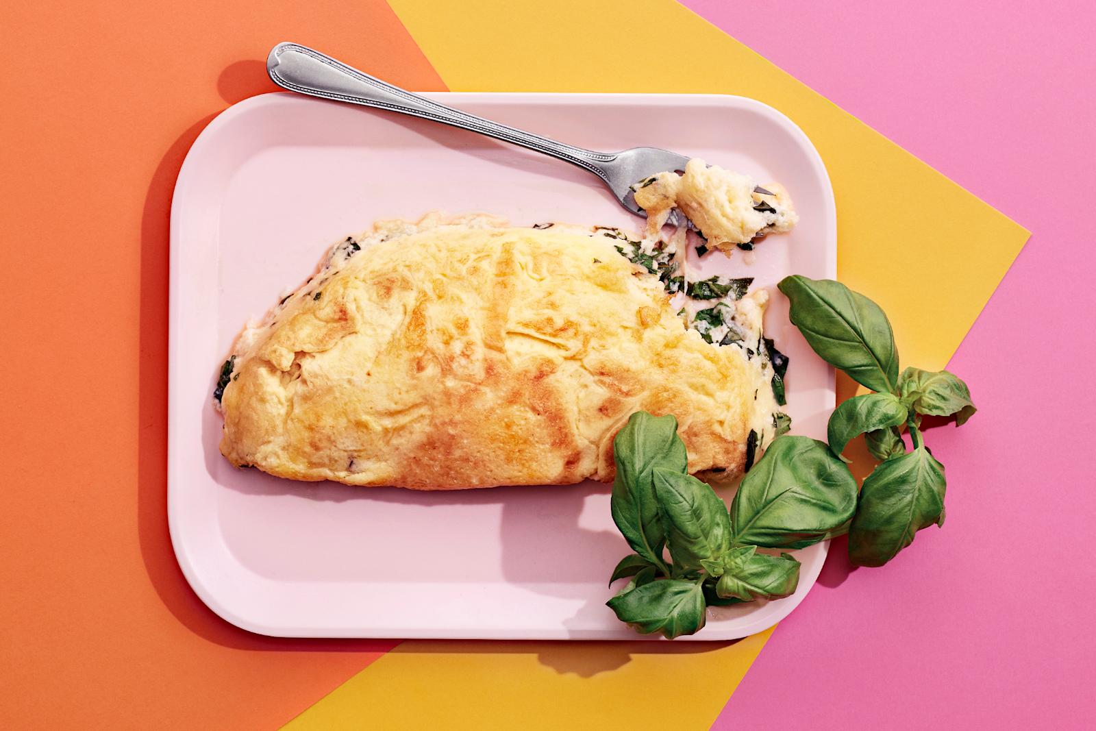 Kuohkea juusto-omeletti