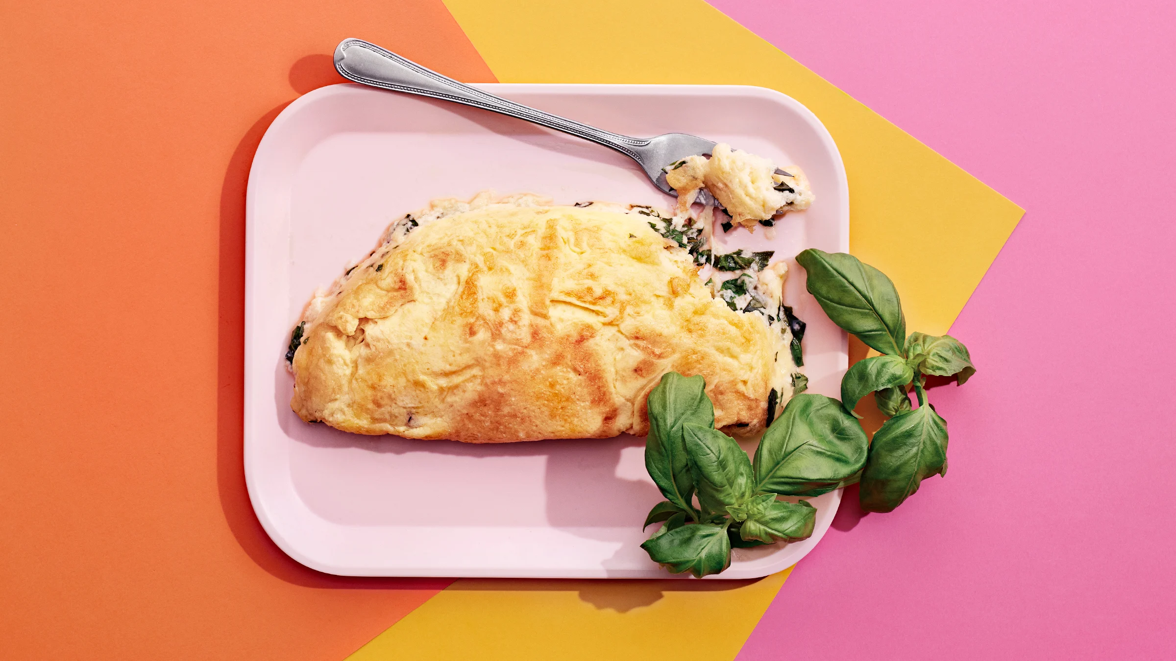 Kuohkea juusto-omeletti