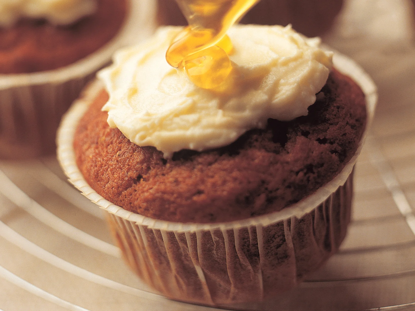 Hunajaiset taatelimuffinit