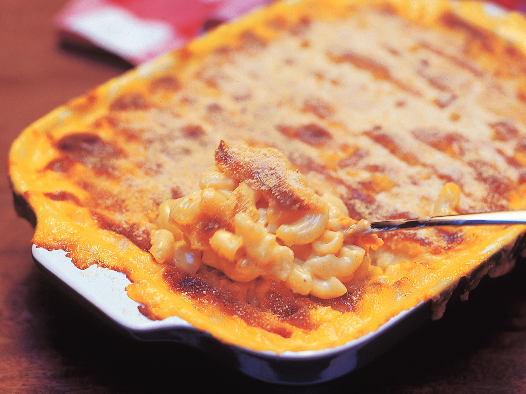 Makaroni-cheddarjuustolaatikko