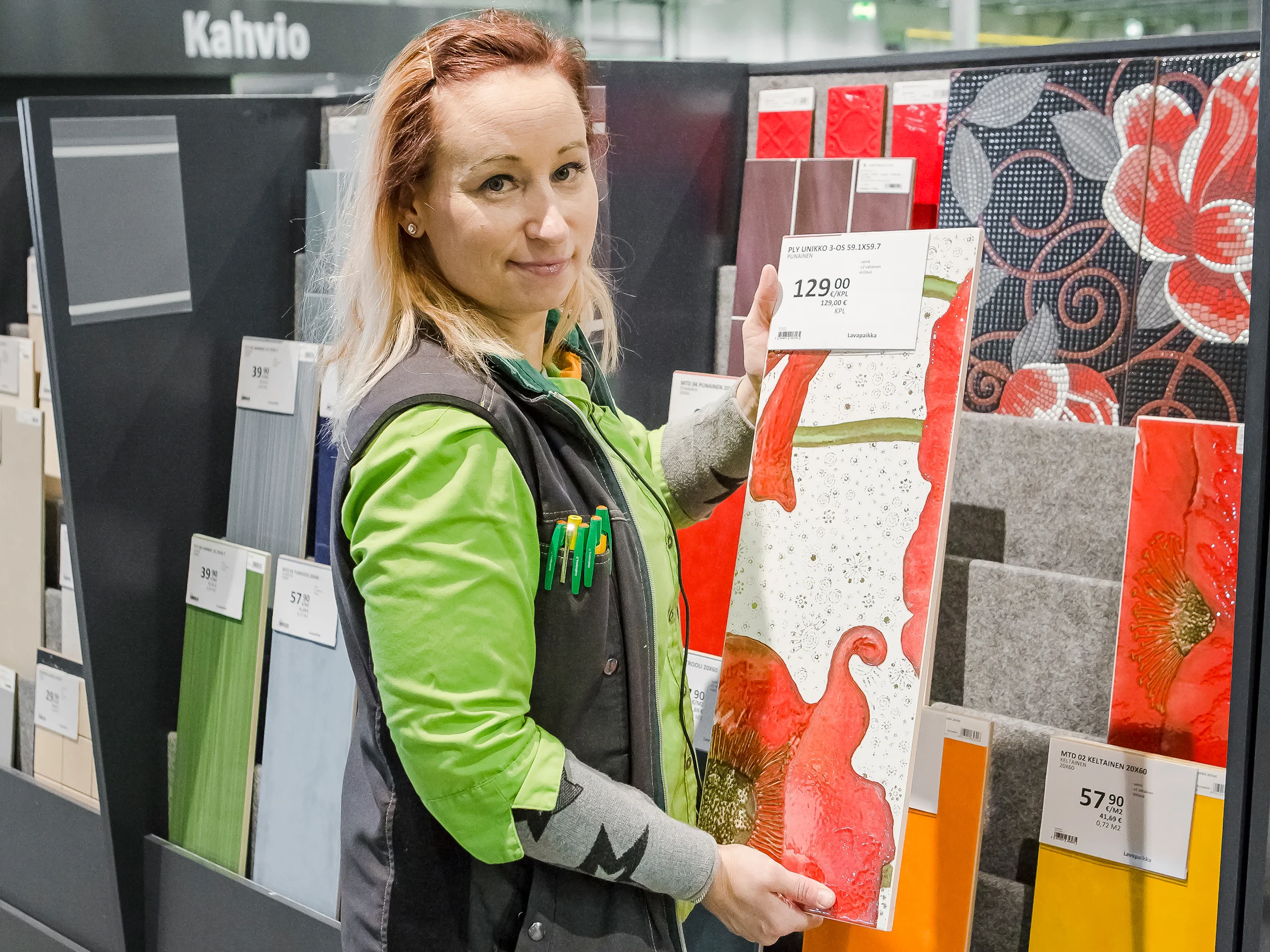 Kristiina Mesimäki palvelee Kodin Terrassa