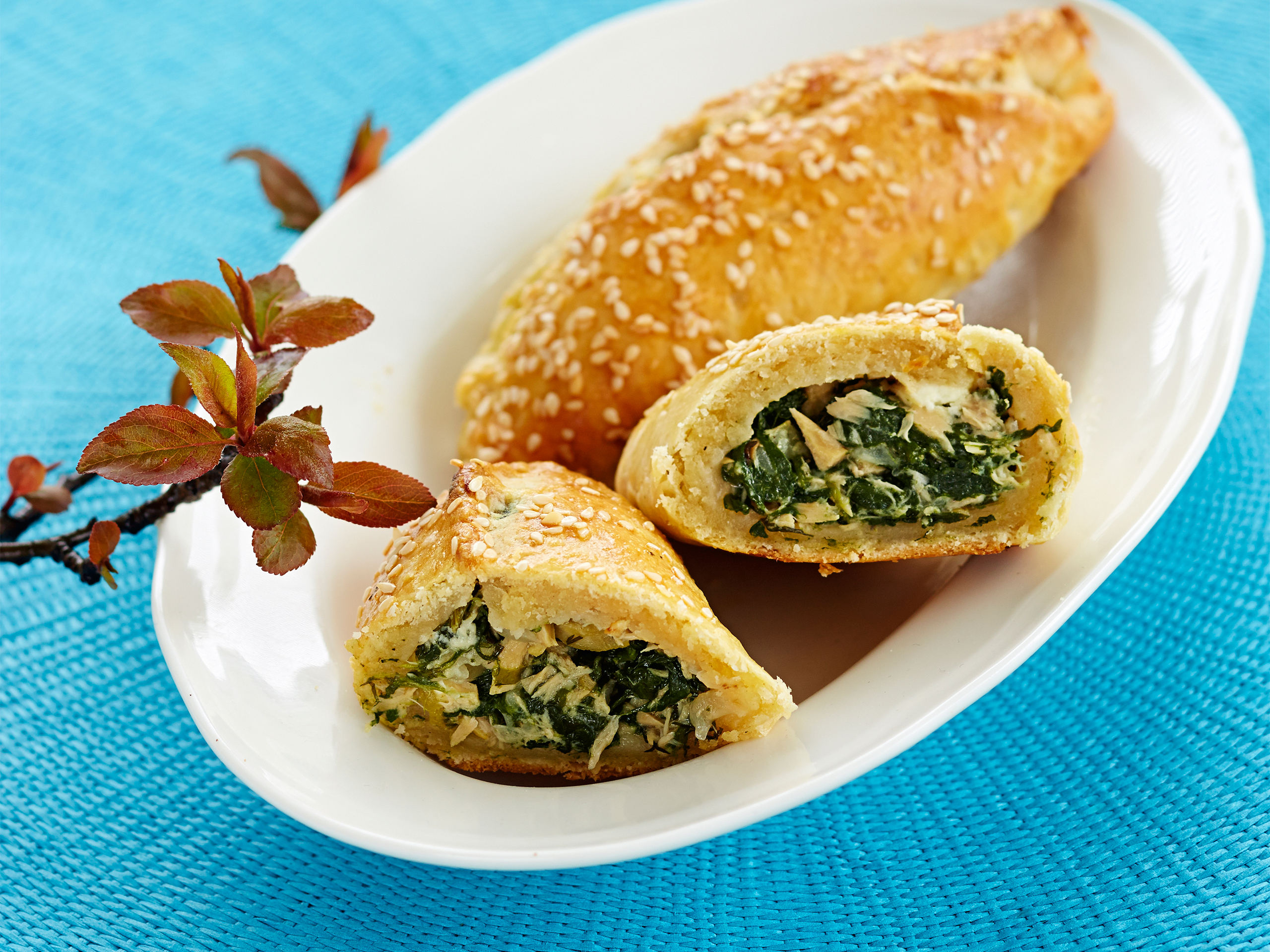 Tonnikala-pinaattipiirakat