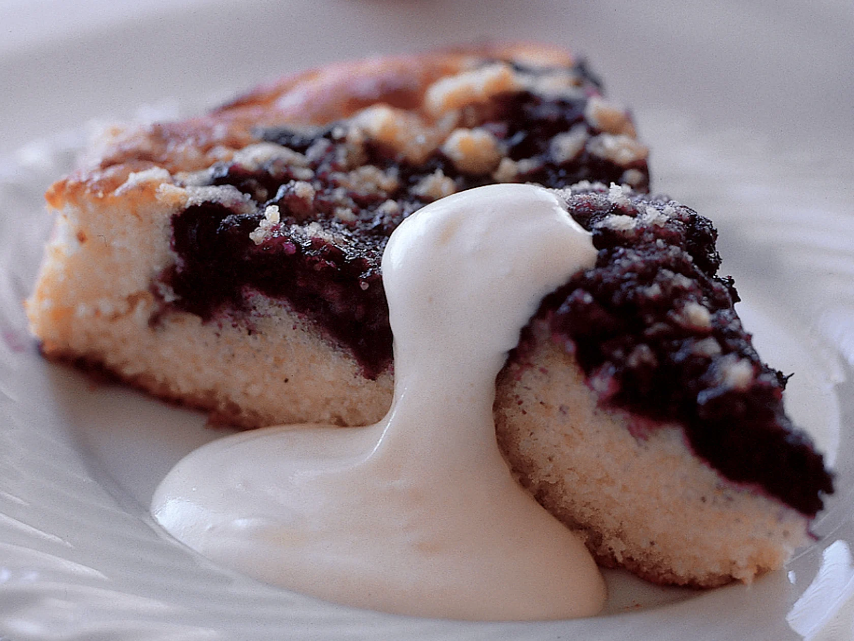 Muhkea mustikkapiiras