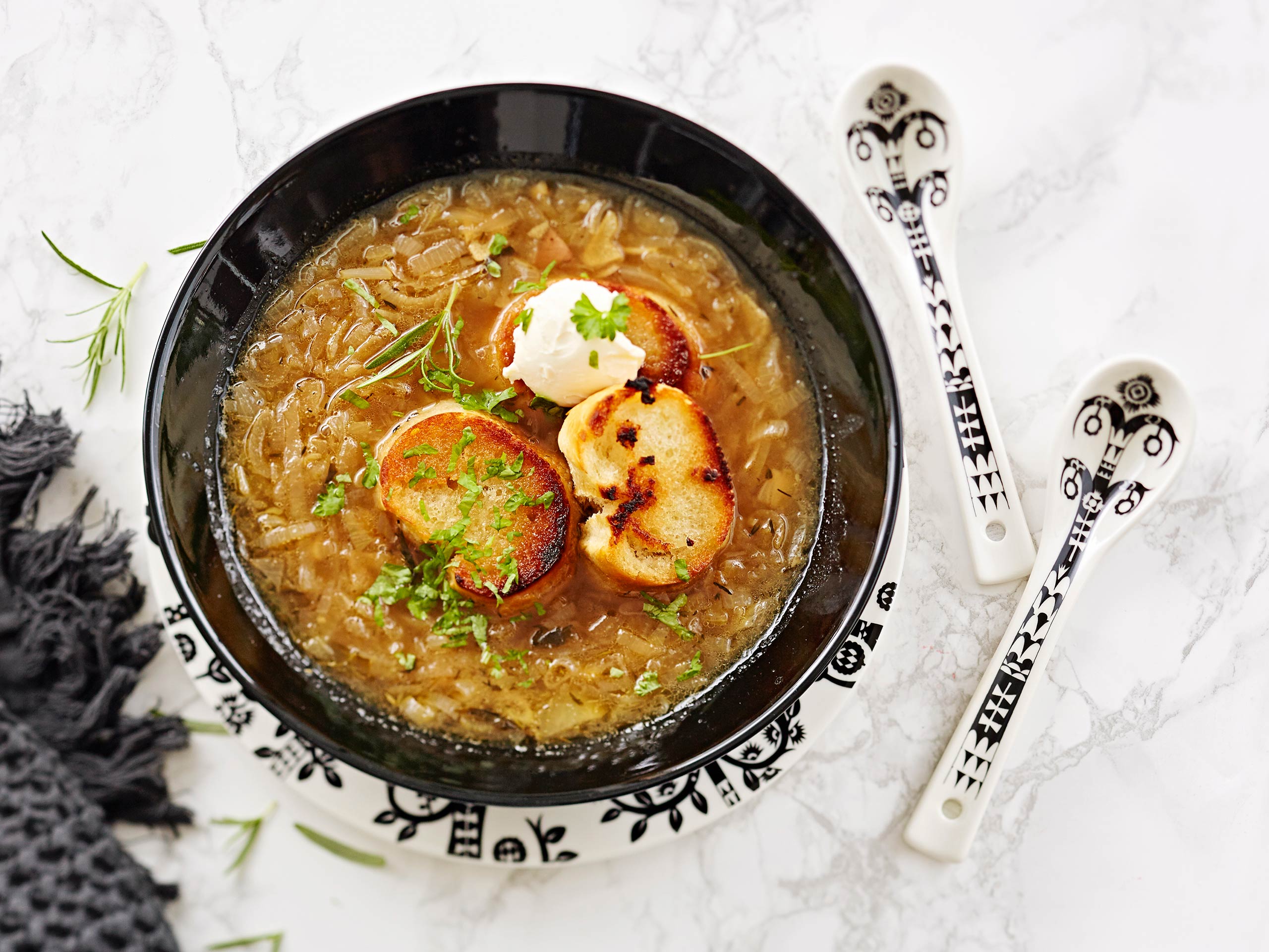 Kolmen sipulin keitto