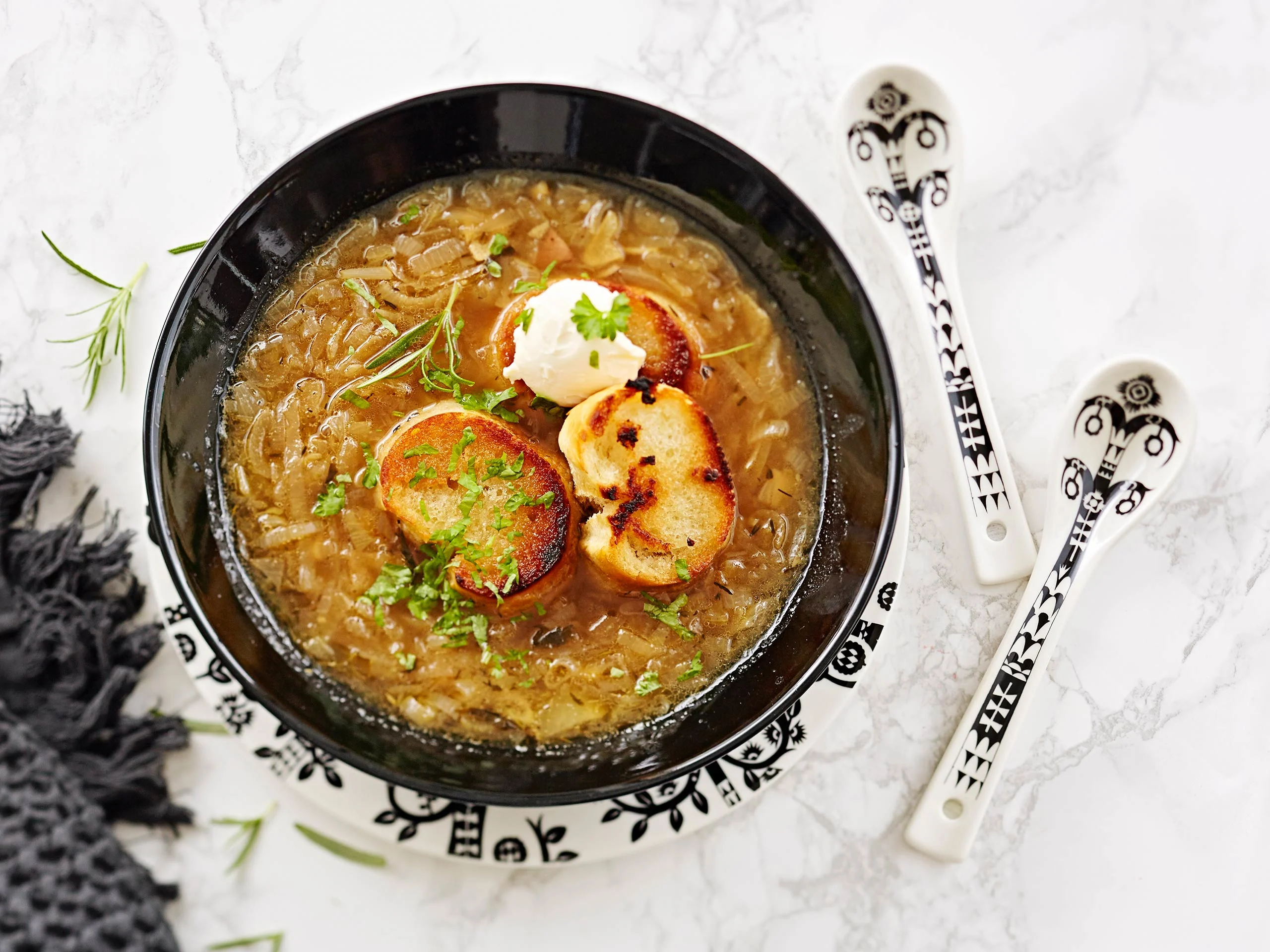 Kolmen sipulin keitto