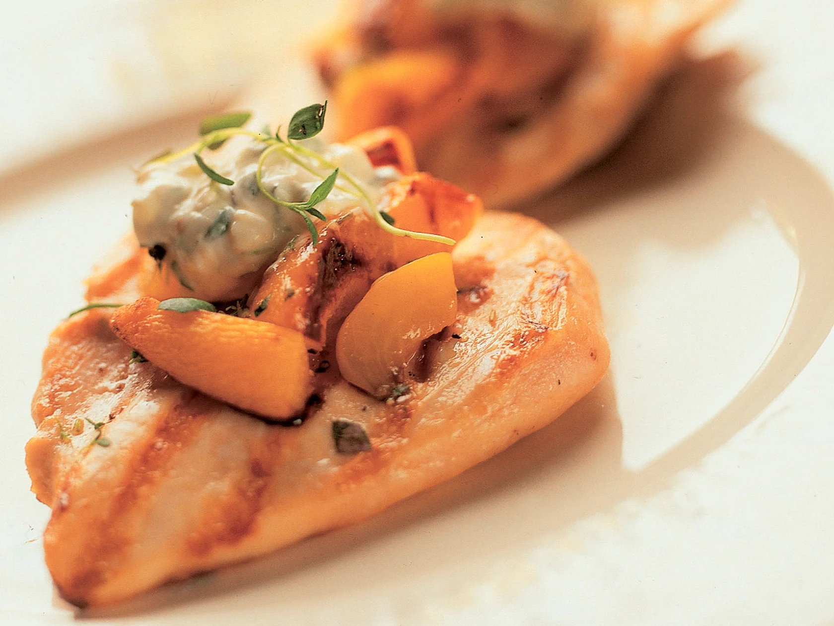 Persikkaiset broilerinfileepihvit