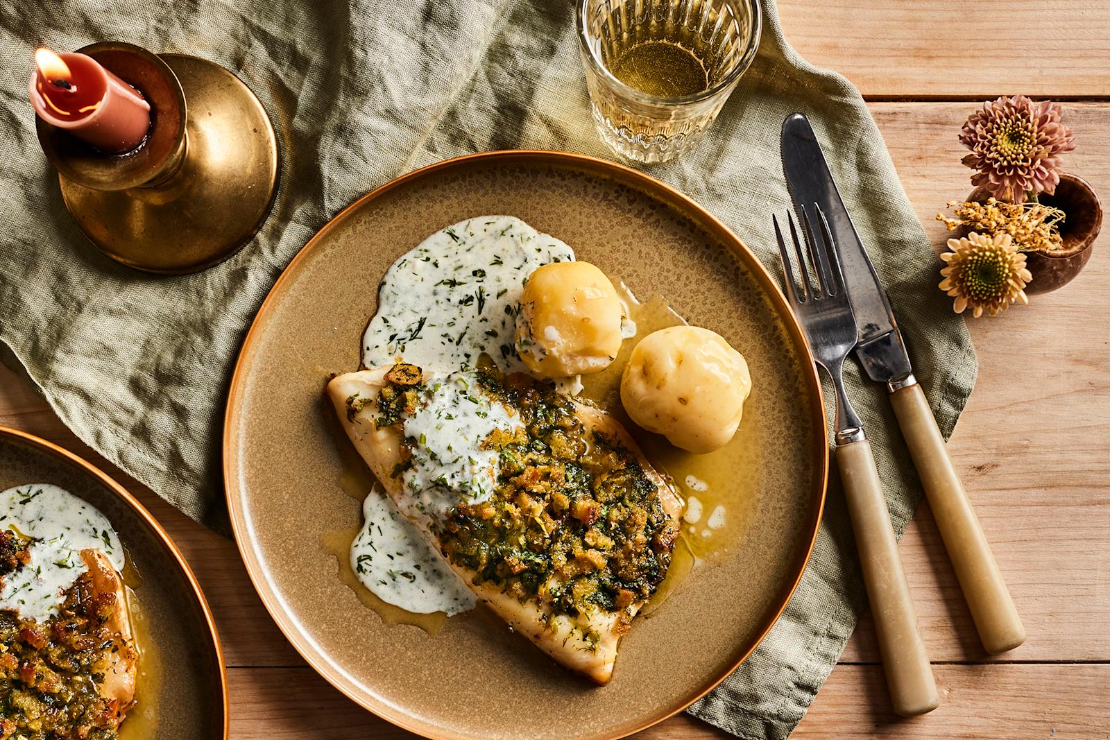 Yrttikuorrutettu siika ja piimäkastike