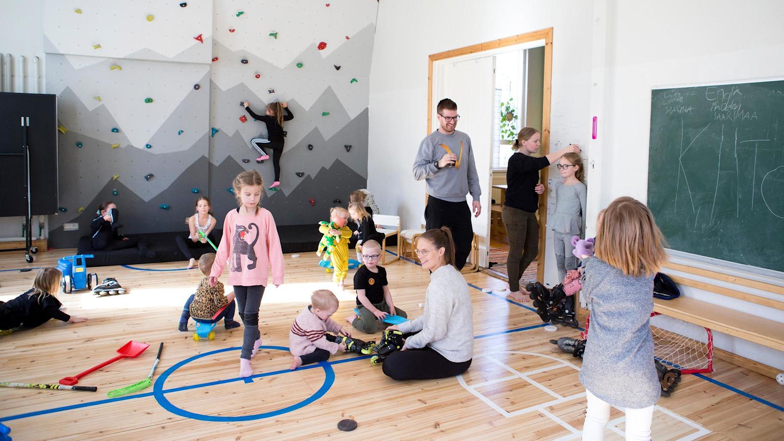 Valkealuomen Loma on keskinäinen kiinteistöosakeyhtiö.