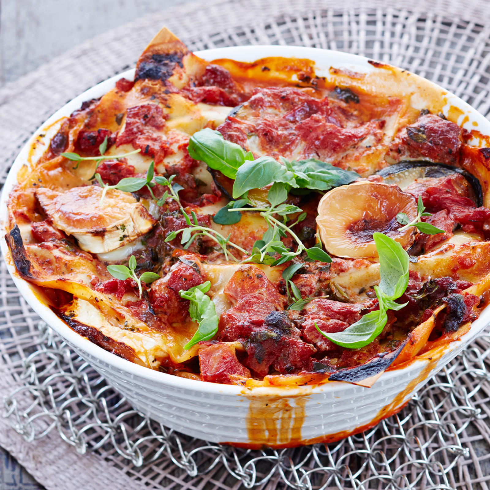 Kesäkurpitsa-vuohenjuustolasagne