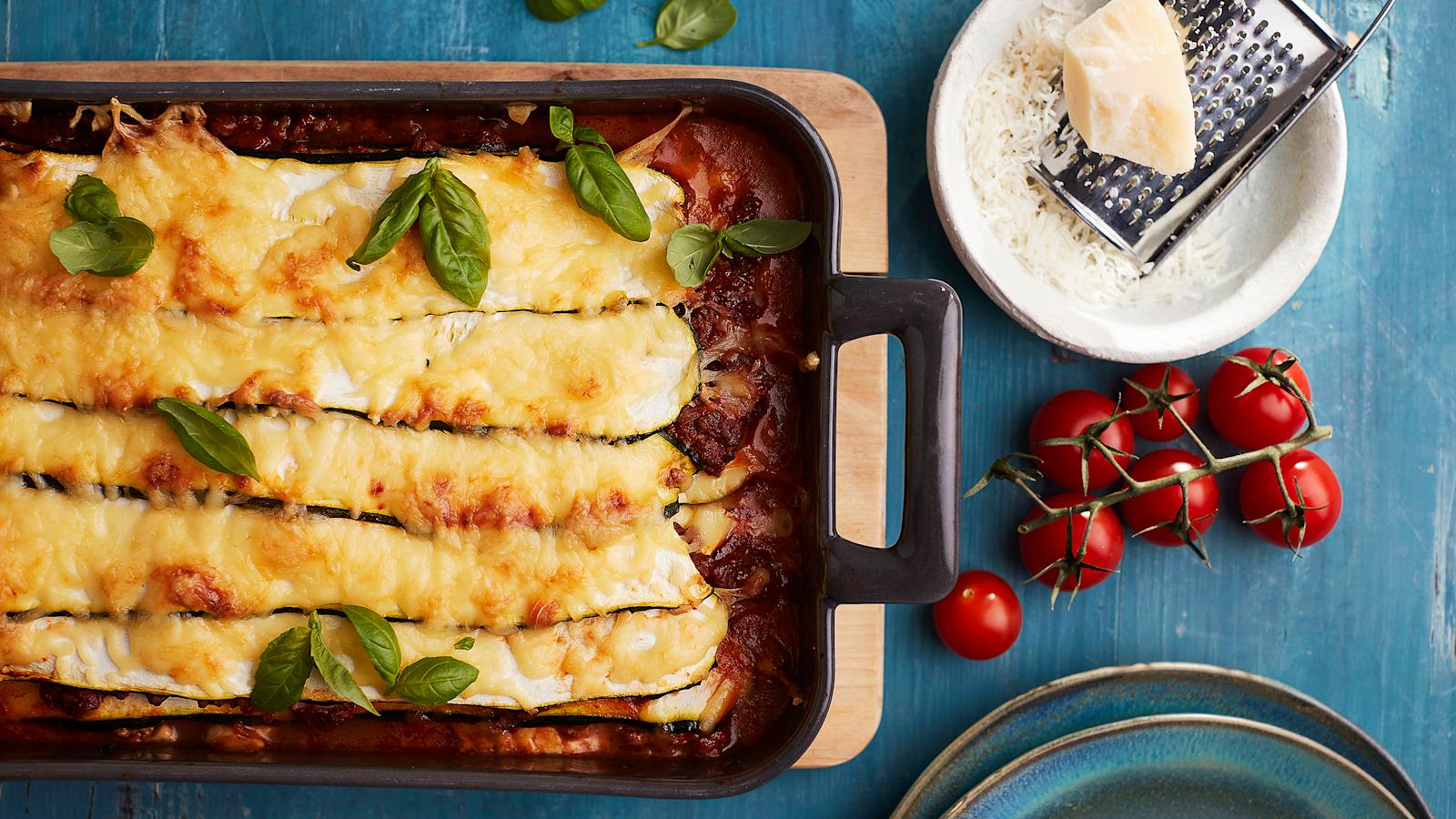 Kesäkurpitsalasagne uunivuoassa