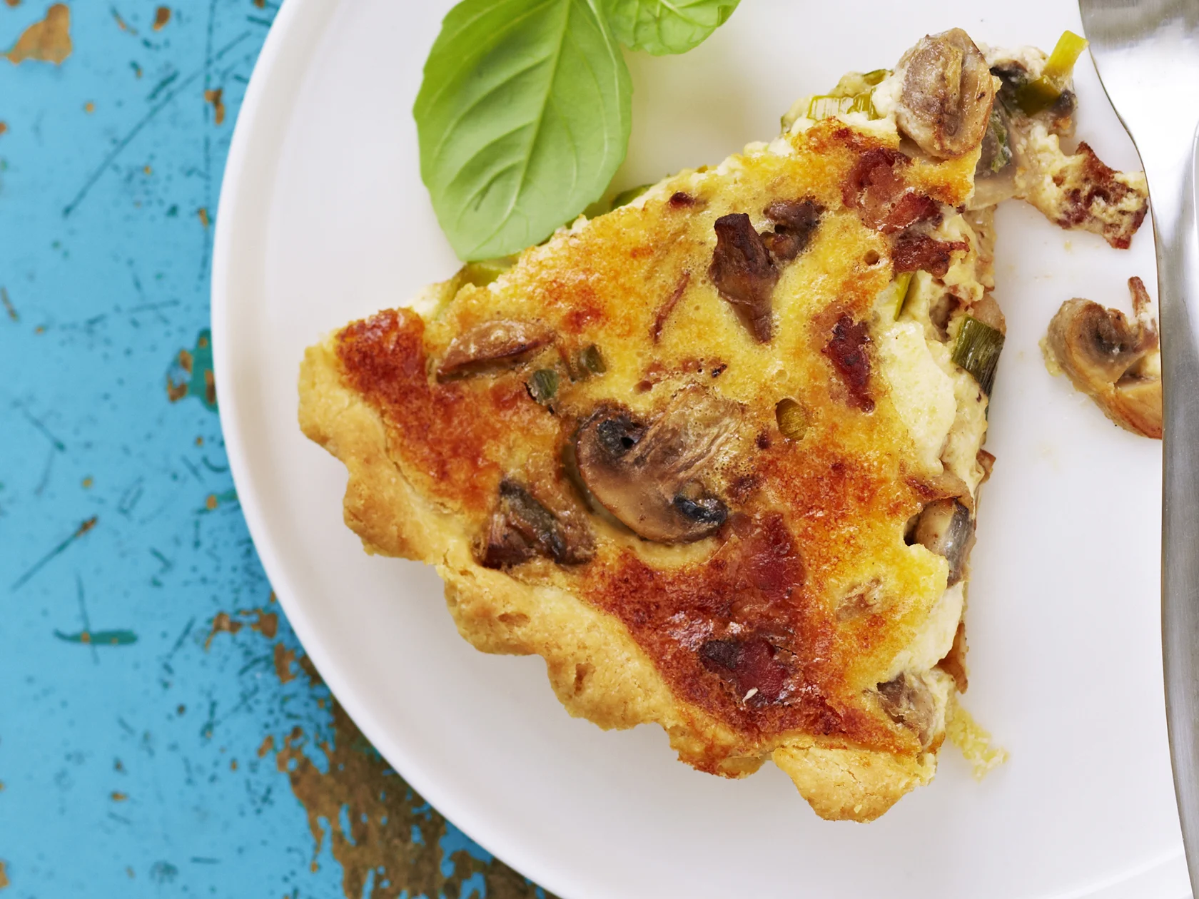 Herkkusienipiiras pekonilla