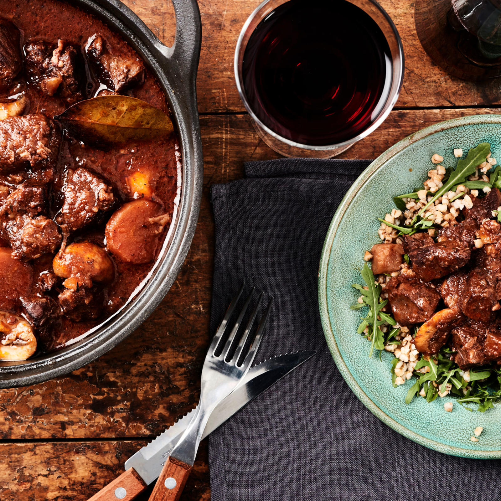 Juhlava punaviinilammaspata