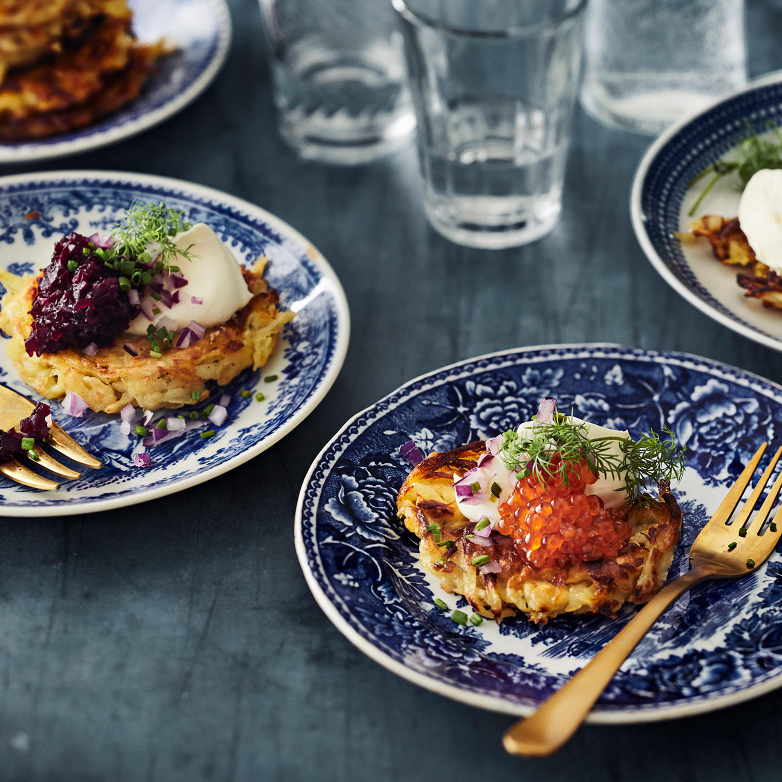 Latkes ja kasviskaviaari