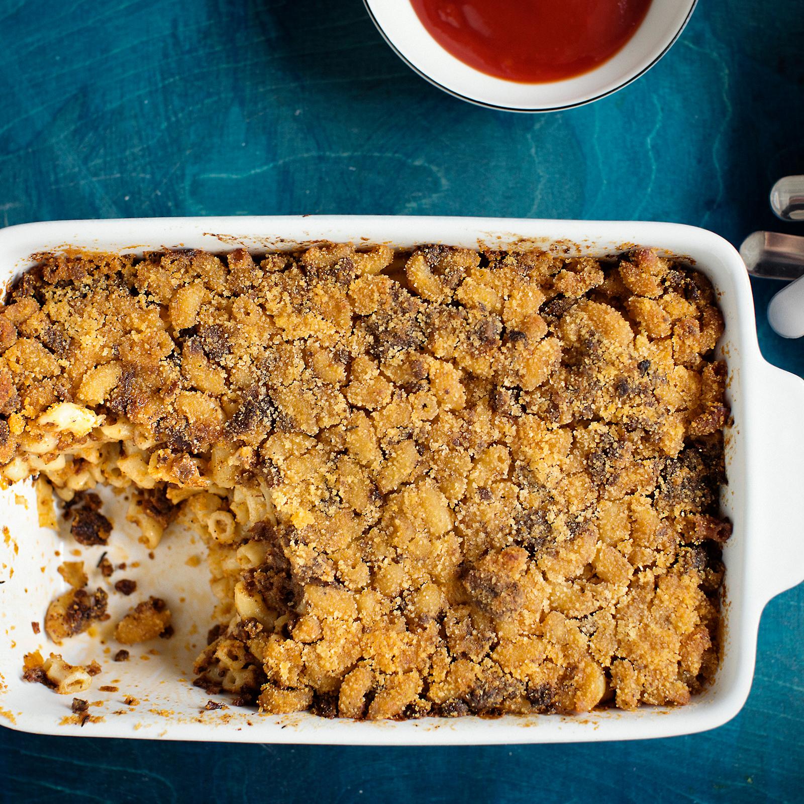 Vegaaninen makaronilaatikko