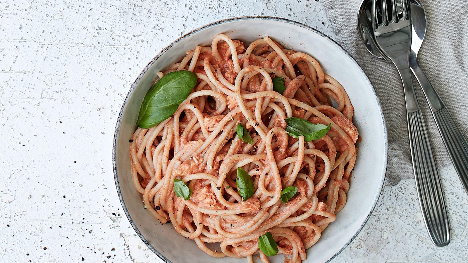 Pikakokkaajan kana-tomaattipasta