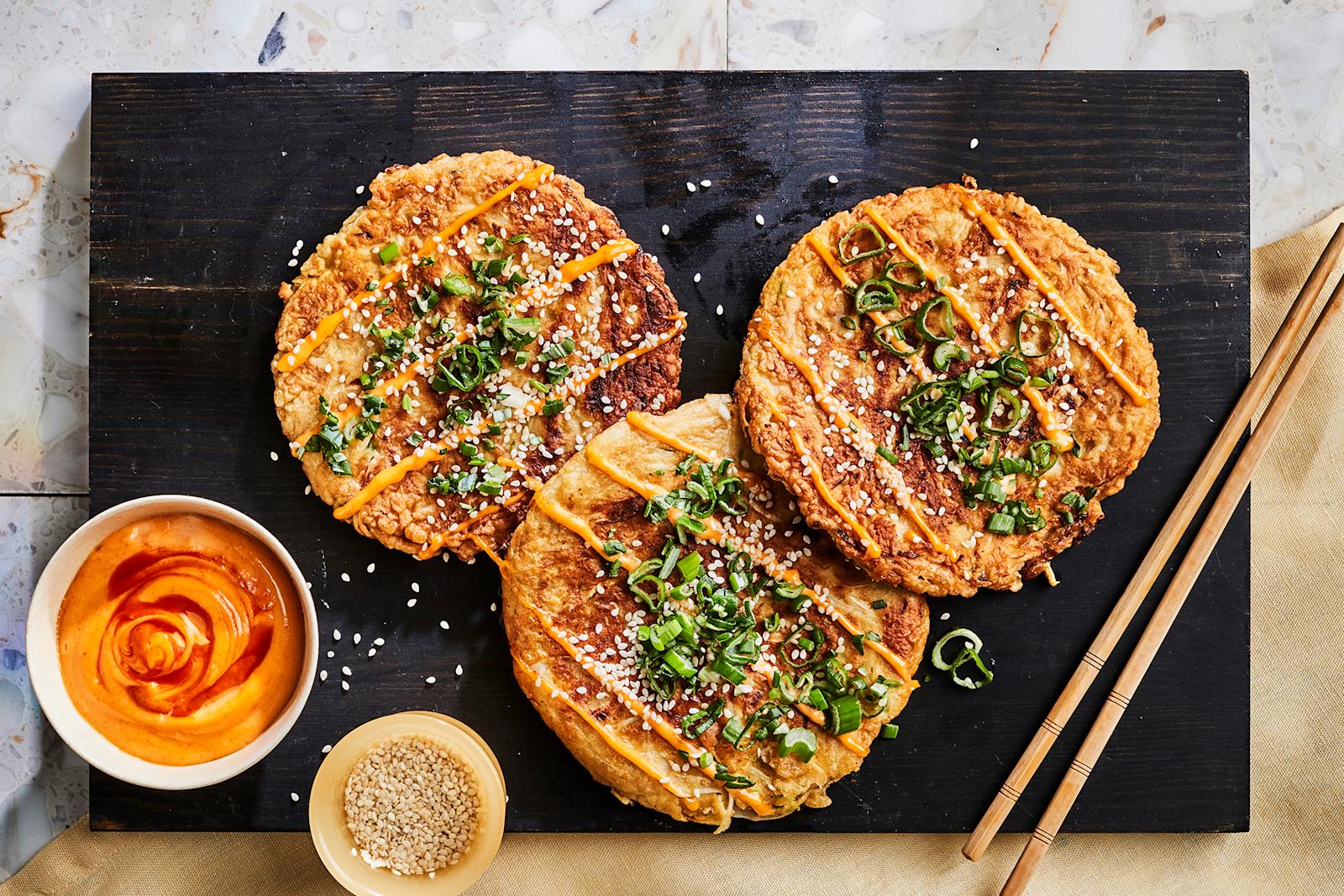 Okonomiyakit eli japanilaiset kaaliletut