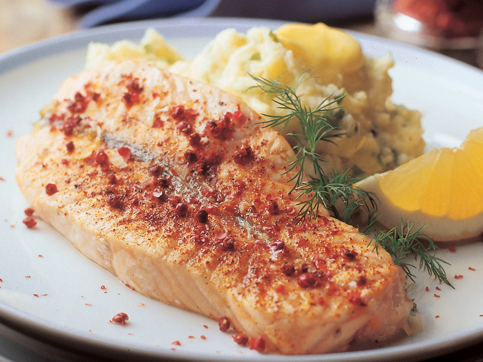 Lohimedaljongit uunissa