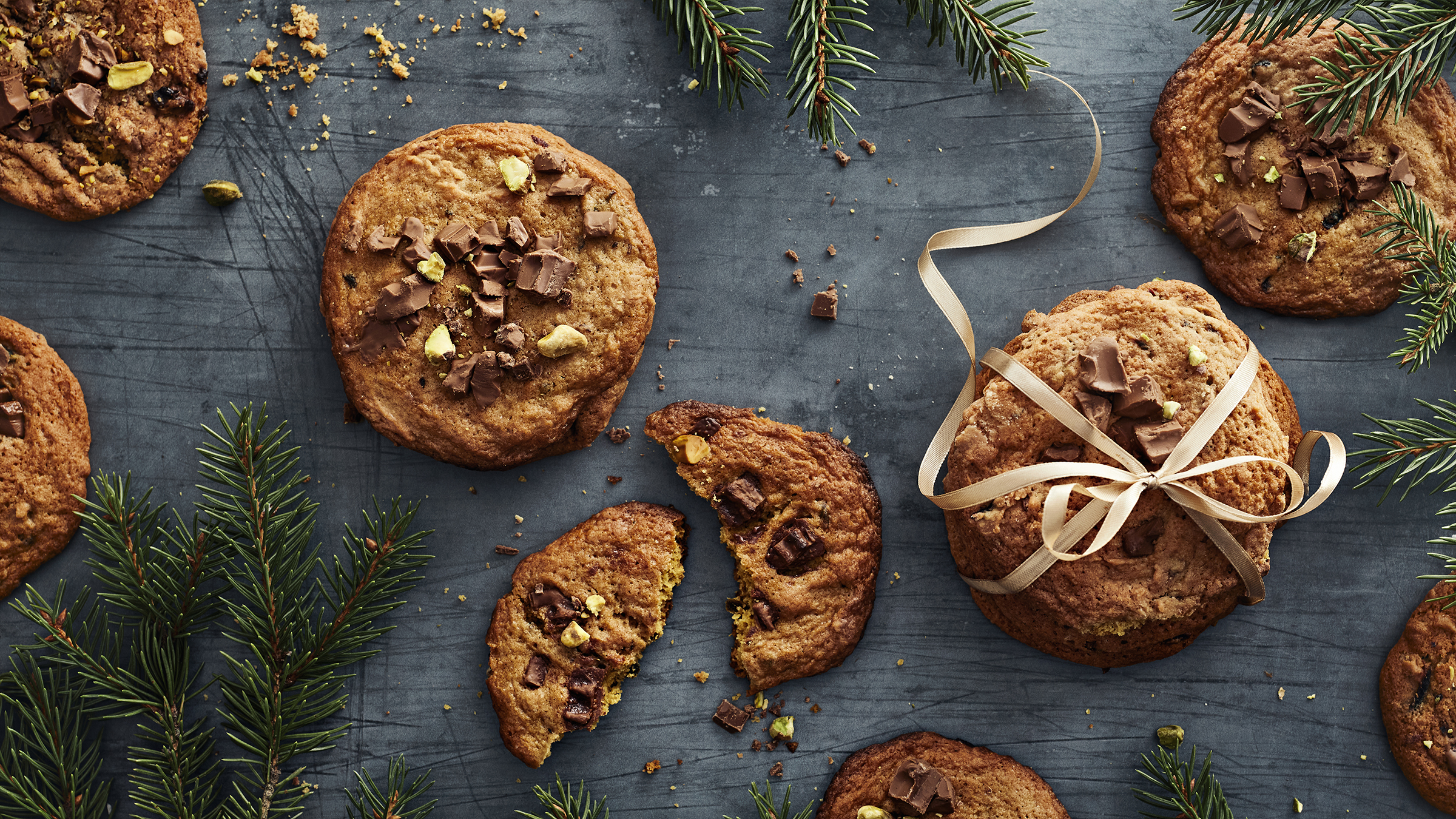 Suklaiset juurescookiet