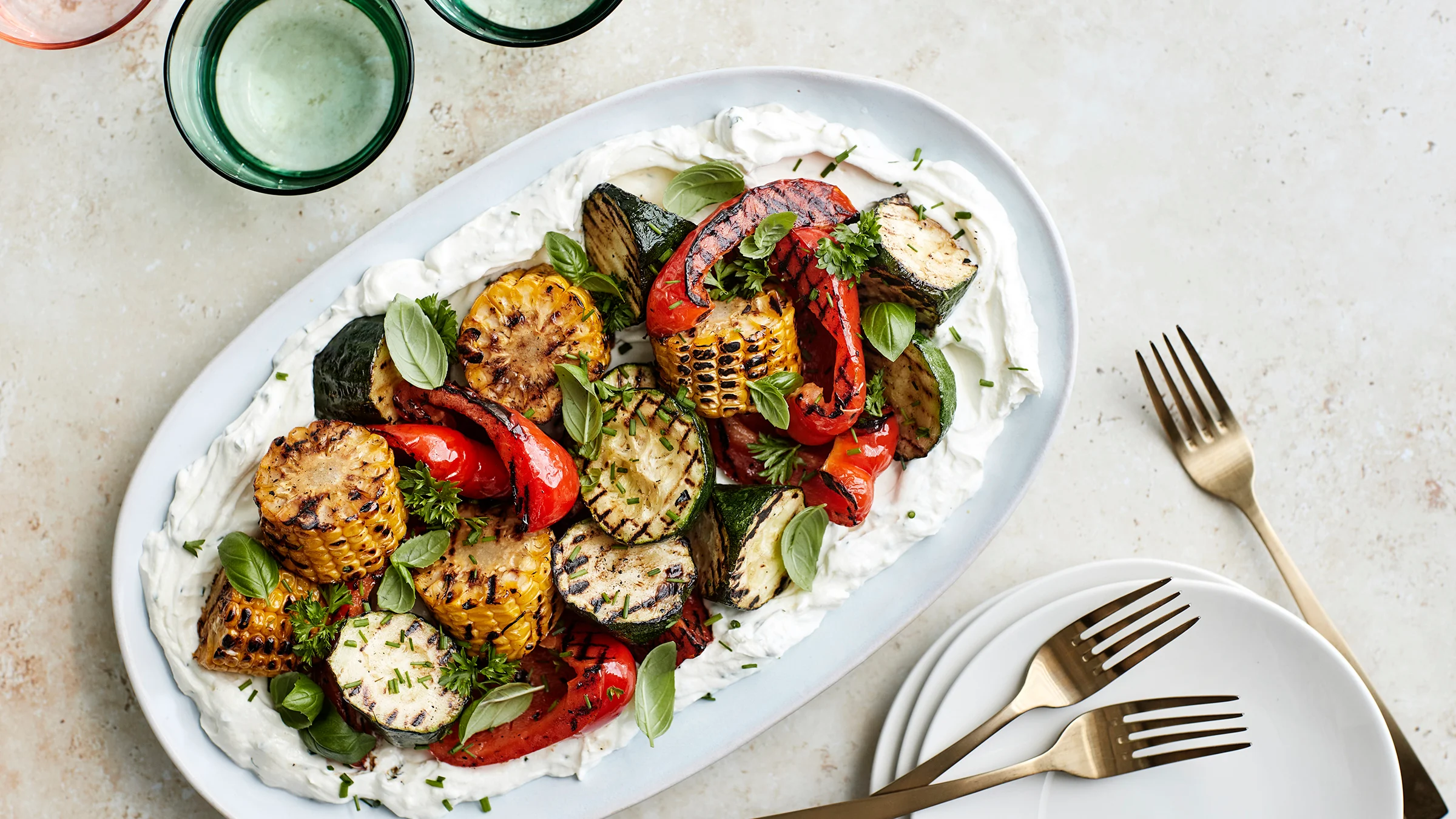 Grillatut kasvikset ja labneh