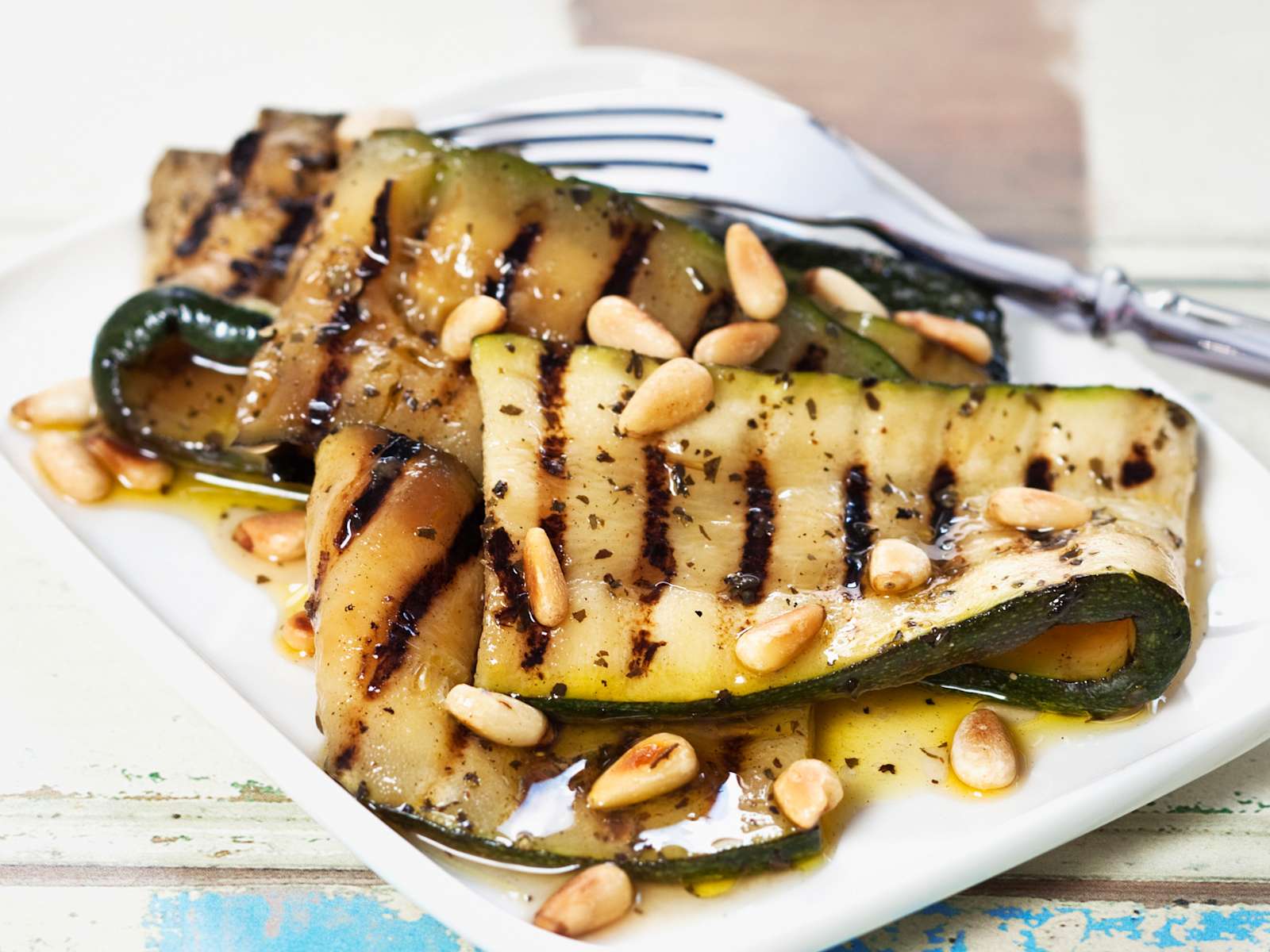 Grillattu kesäkurpitsa