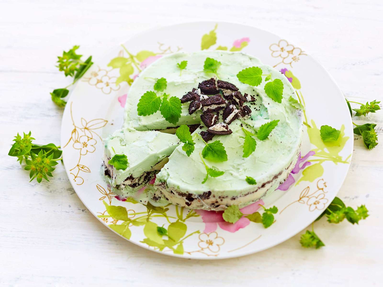 Helppo jäätelökakku