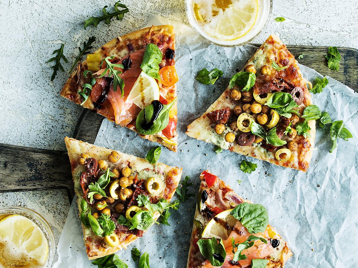 Näin tuunaat valmispizzan terveellisemmäksi kasviksilla