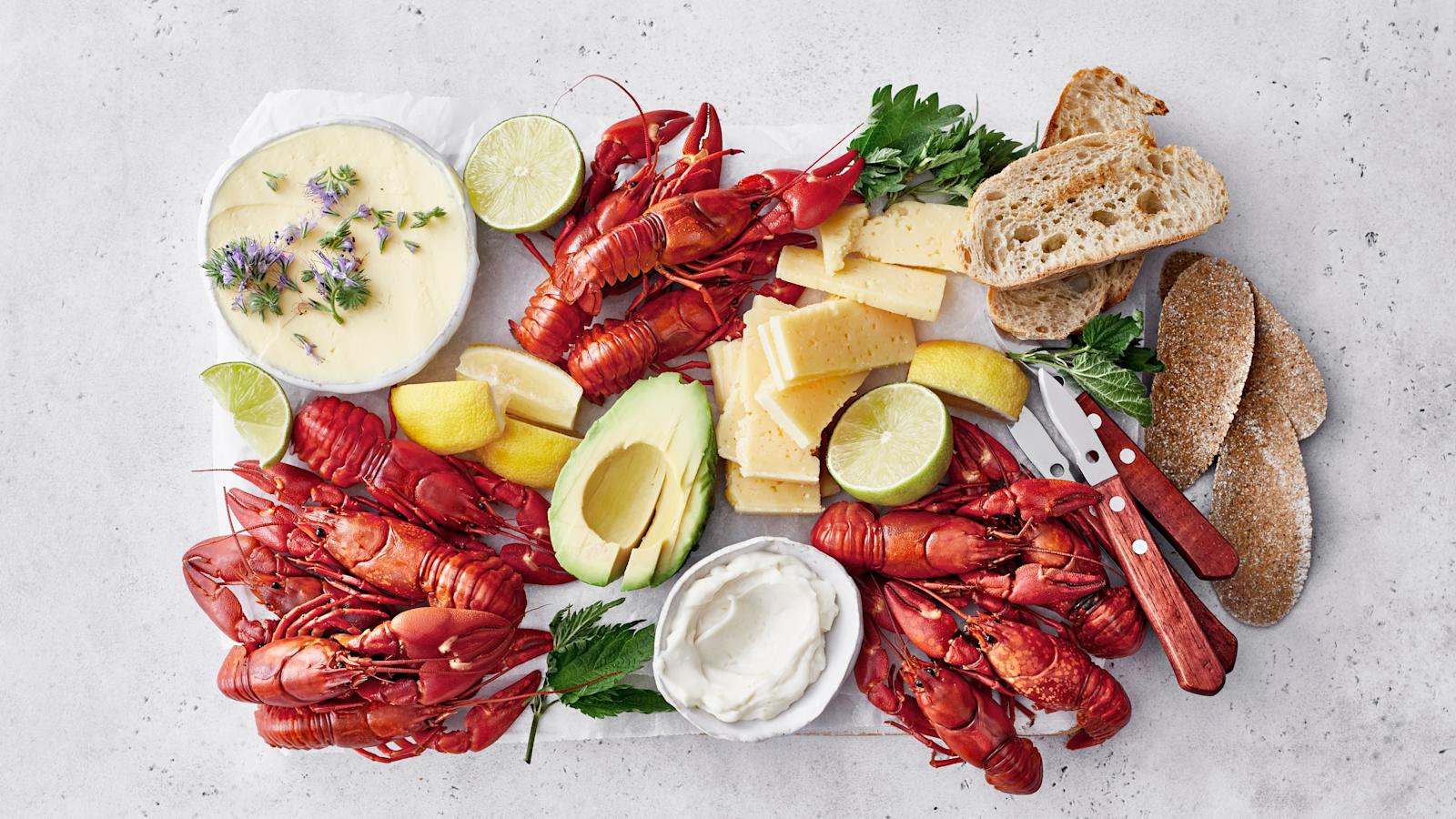 Rapujuhlaplatter tuo uutta twistiä rapujuhliin.