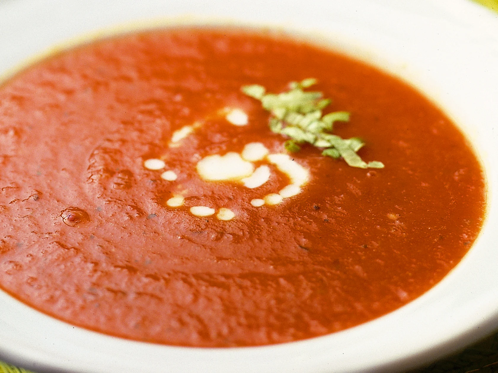 Kevyt tomaattikeitto