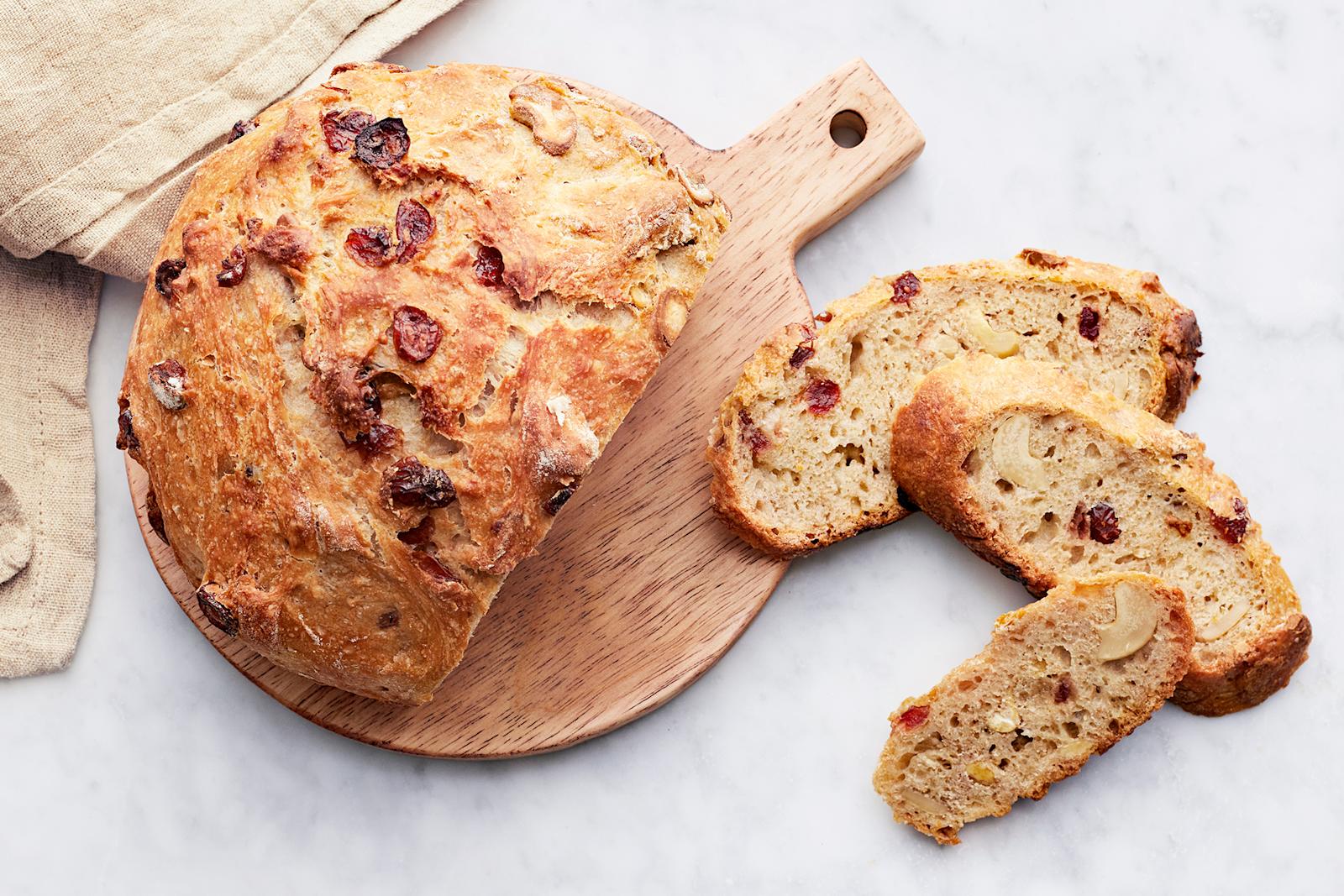 Karpalo-cashewleipä