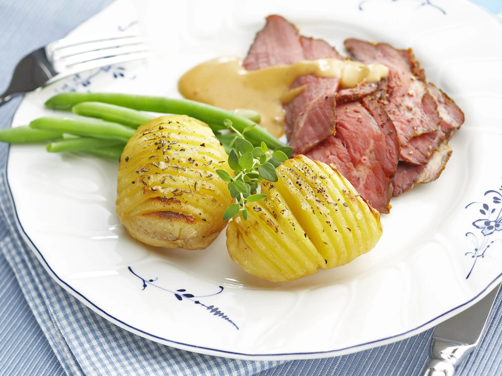 Hasselbackan tuliset perunat