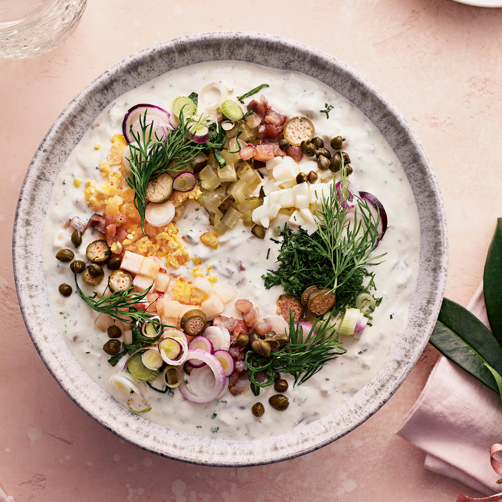 omenainen sillikaviaari