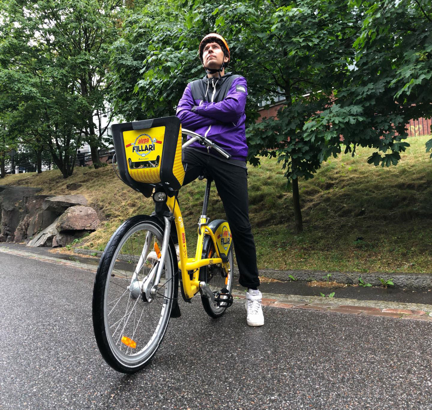 Fillaritaiteilijalle koko kaupunki on kuin taulu, joka odottaa maalaamista.