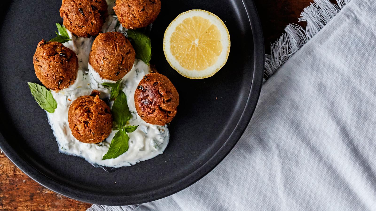 Falafel pyörykät uunissa resepti