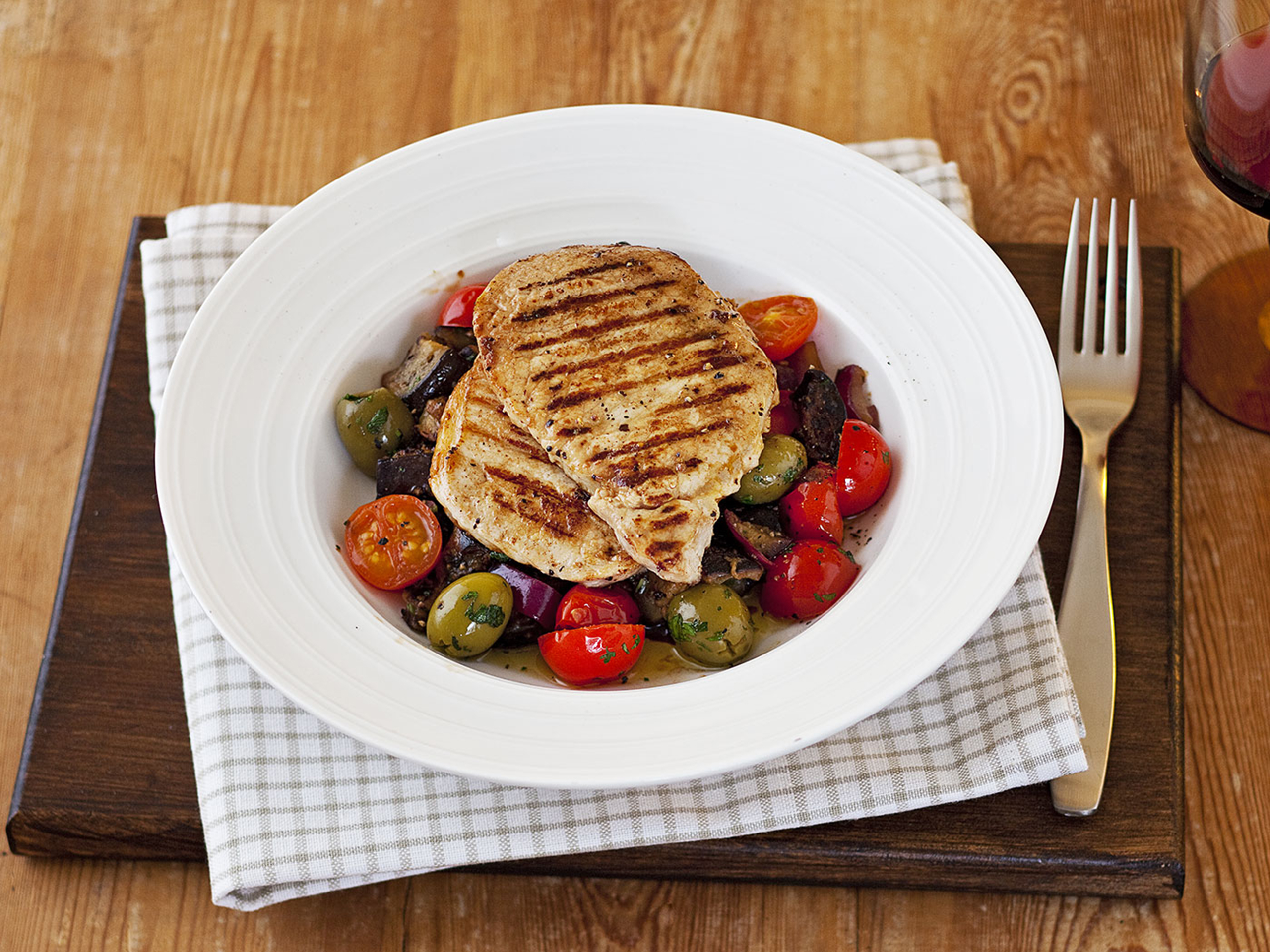 Possun pihvejä ja caponata-paistosta