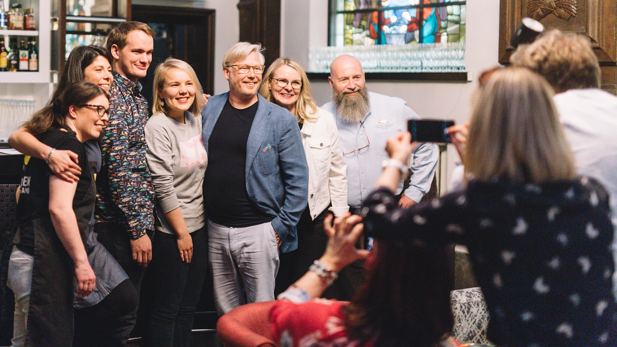 Jyrki Sukulan (keskellä) luotsaaman Suomalainen Menestysresepti 2019 -kilpailun finaali nähdään televisiossa sunnuntaina 11. elokuuta.