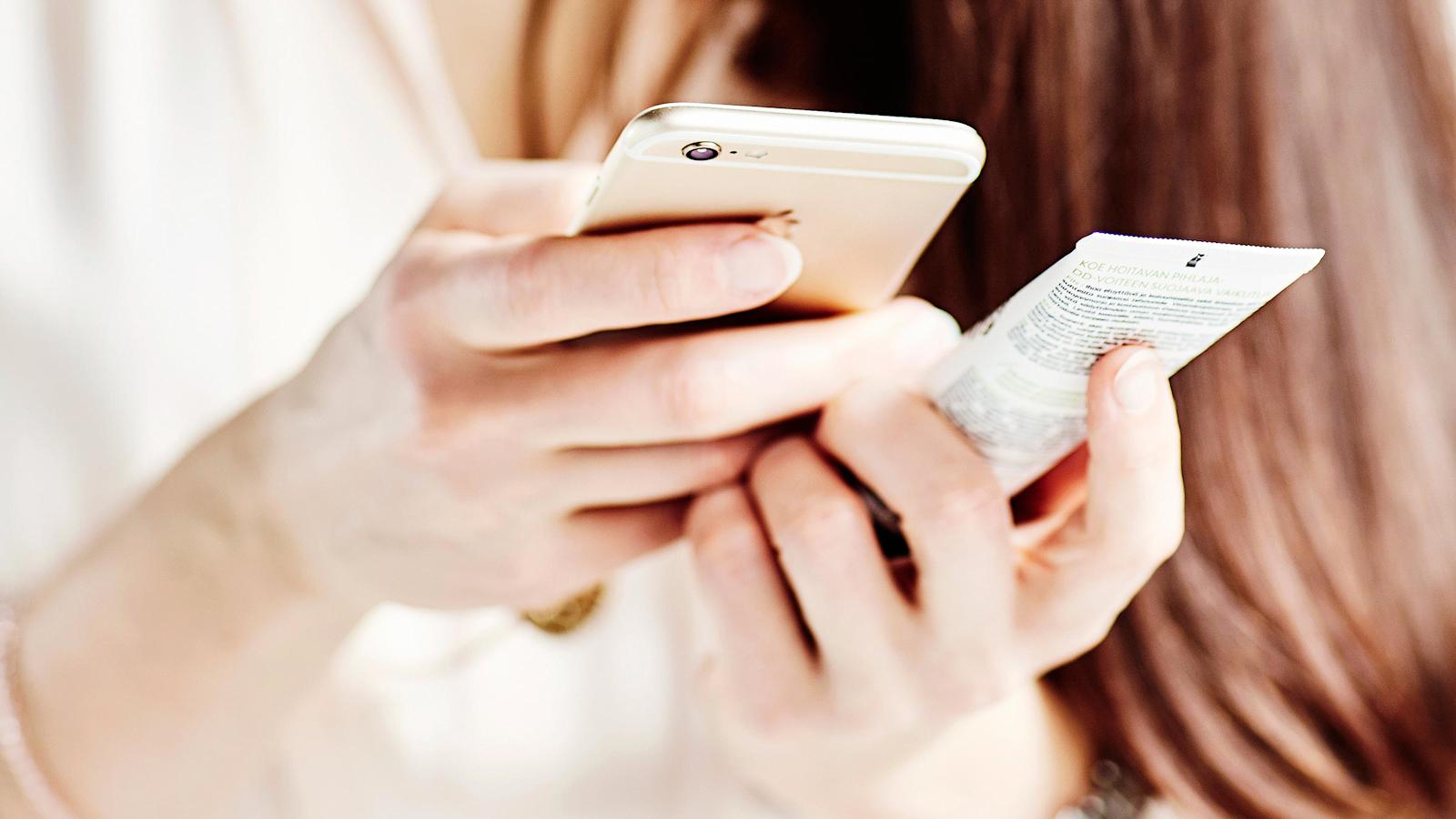 Skannaa viivakoodi. Applikaatio näyttää vihreää valoa, jos tuote läpäisee seulan. Klikkaamalla saat lisätietoa.