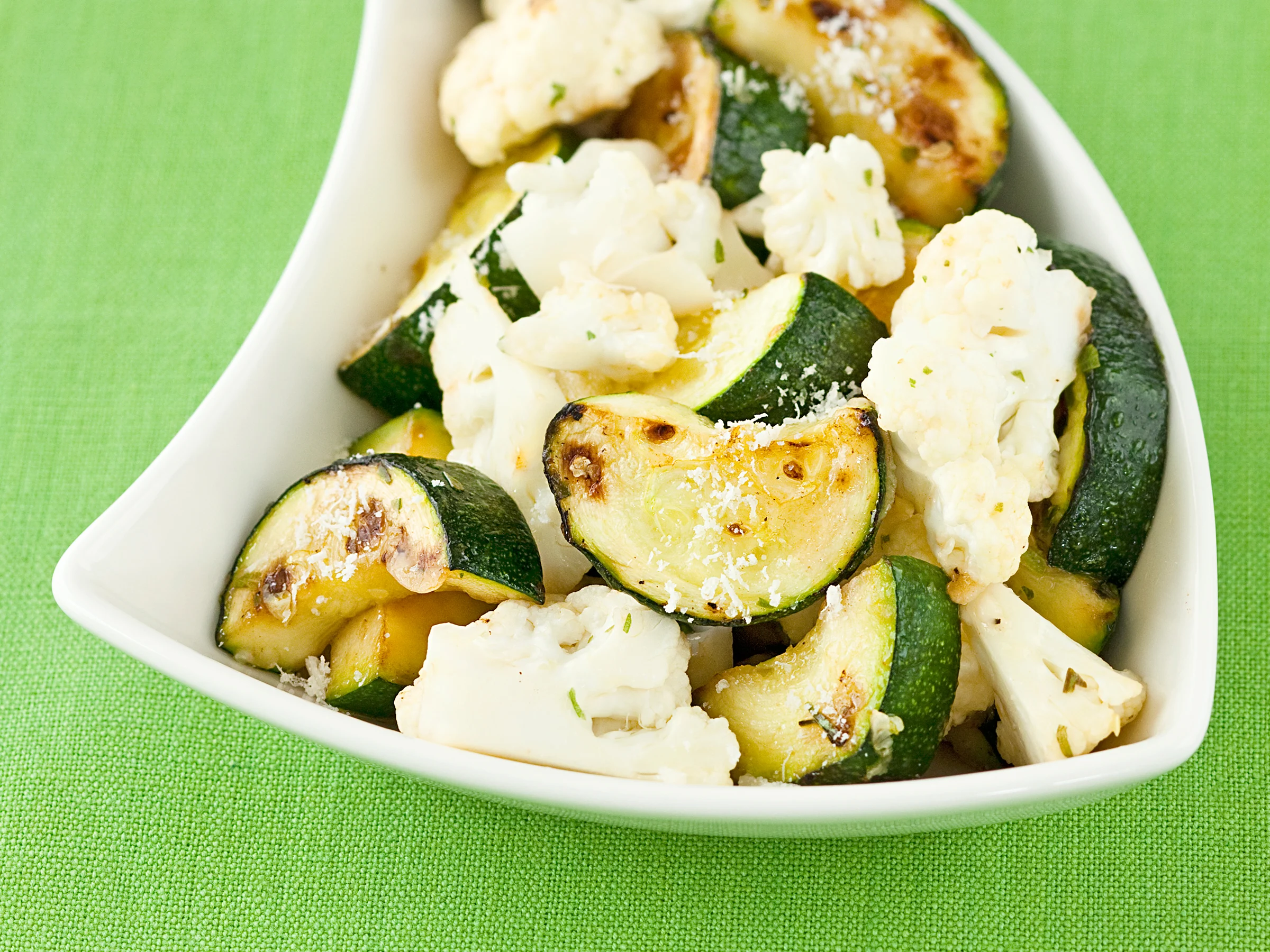 Rapeat parmesaanikasvikset