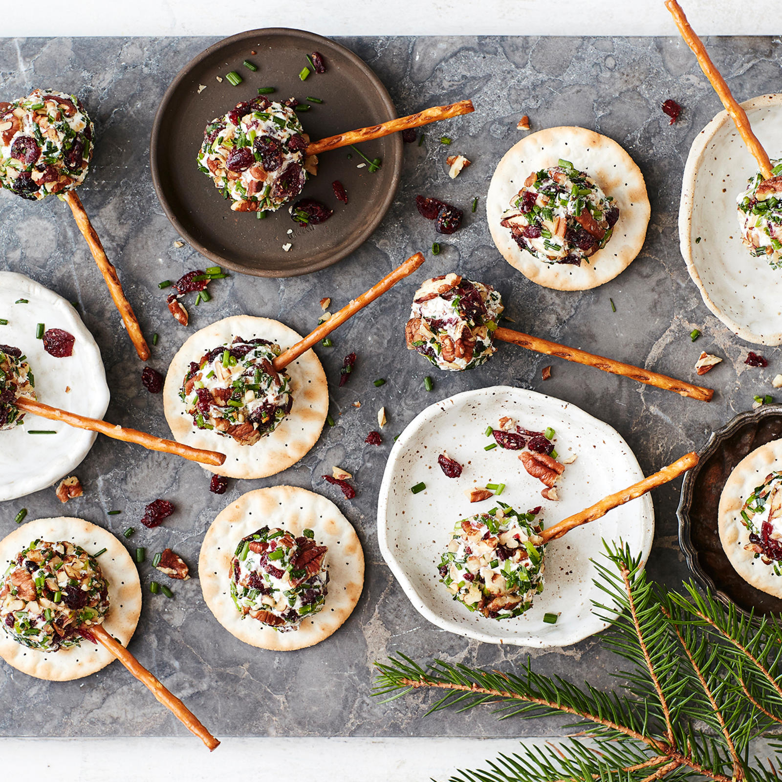 Jouluiset juustopallot