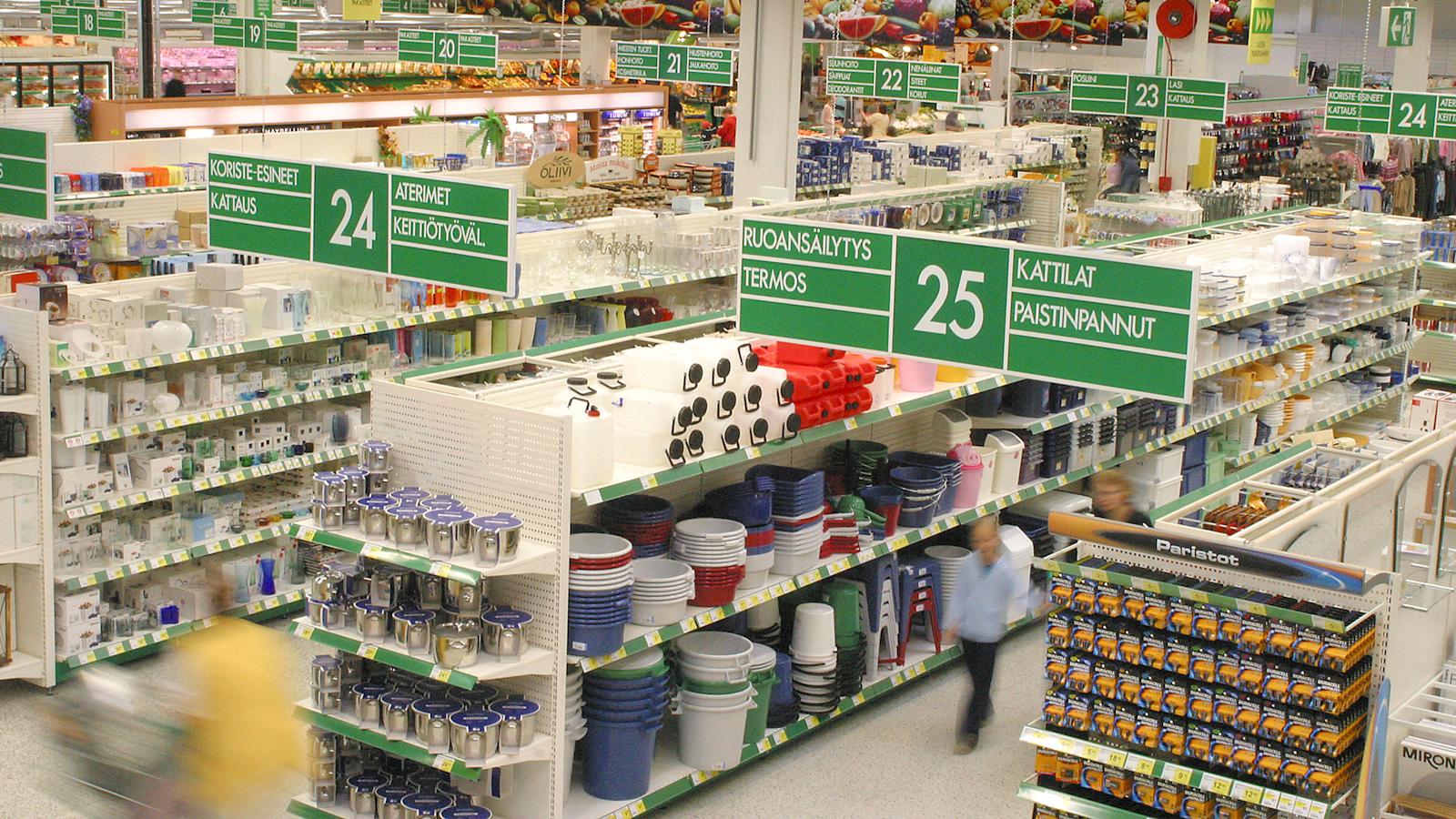 Prisman käyttötavaroiden valikoima on laaja.