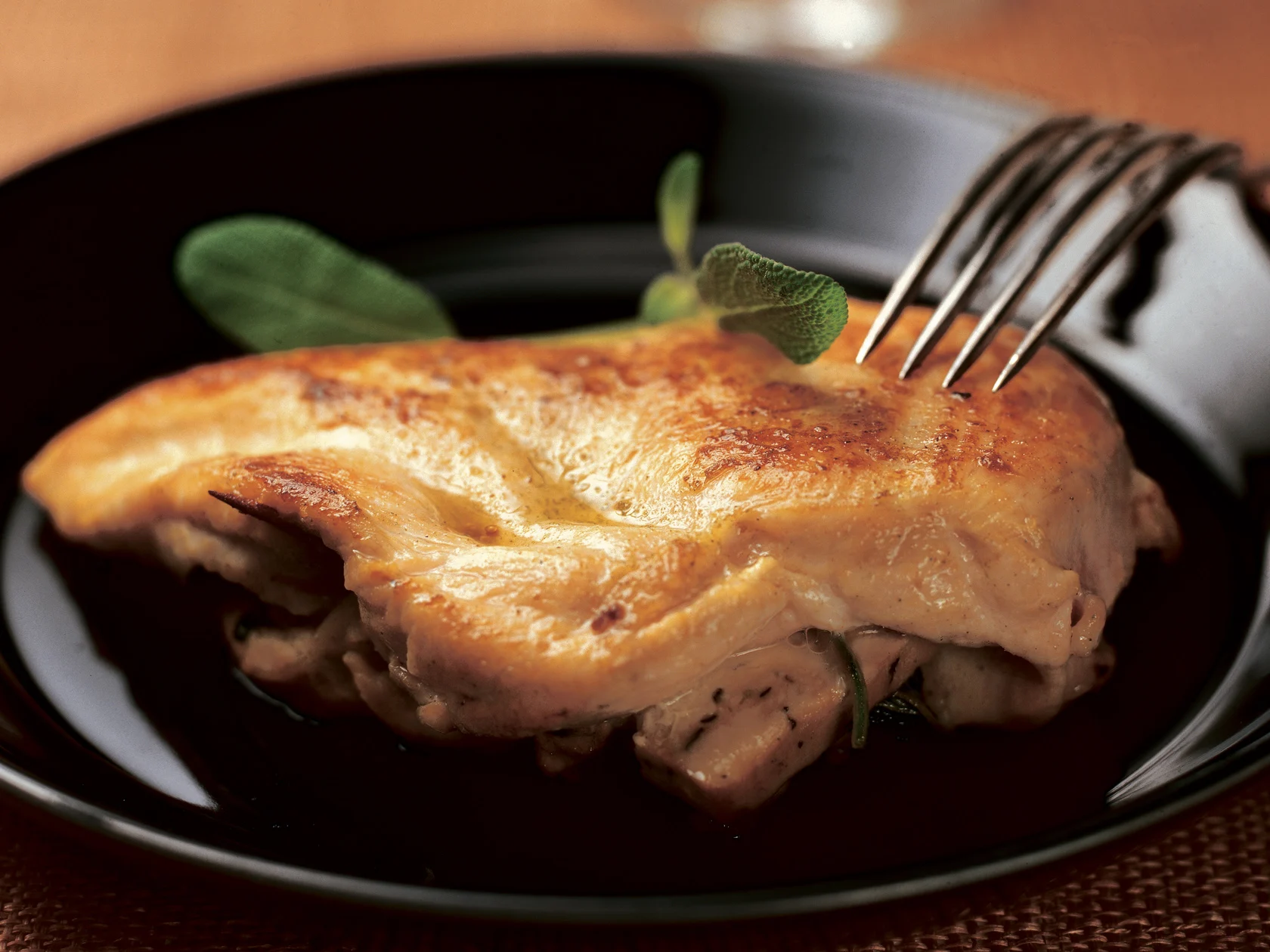 Tofutäytteiset broilerinleikkeet