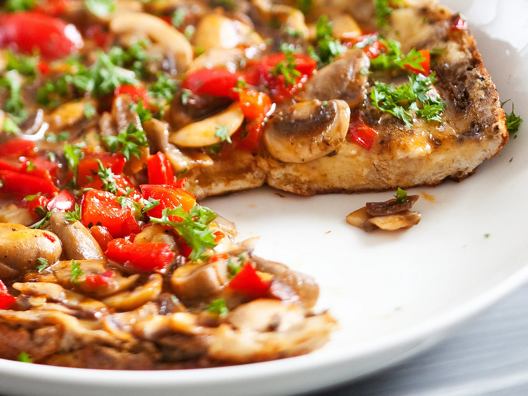 Herkkusieni-paprikamunakas